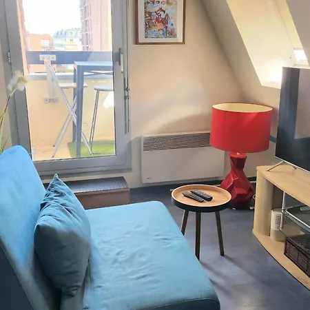For Two With Balcony Of 20 M2 - Apartment *