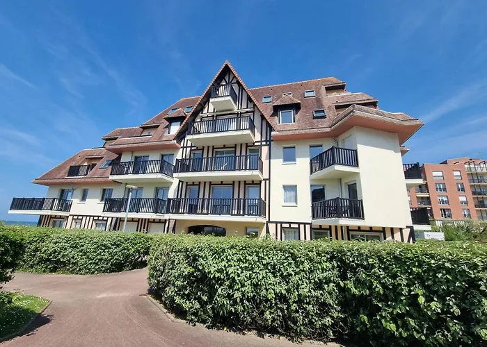 For Two With Balcony Of 20 M2 - *